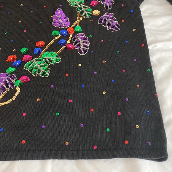 Vintage SHENANIGANS Small Black Holiday Pullover Sweater Purple Green Red Blue - Picture 9 of 16